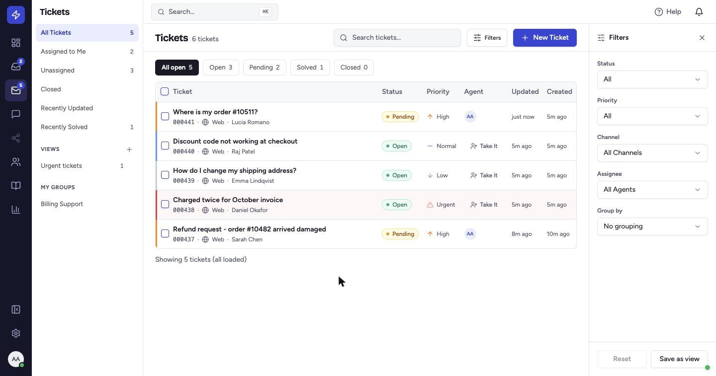 Back in the ticket list, the status, priority and assignee are visible at a glance.